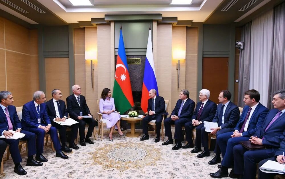 Сколько вице президентов. Визит президента Азербайджана и.г.Алиева в Москву мая 2010.