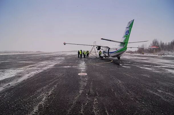 Аэропорт инта. Аэропорт Печора ВПП. Аэропорты Республики Коми. Аэропорт Сыктывкар полоса. Комиавиатранс аэропорт Усть-Цильма.