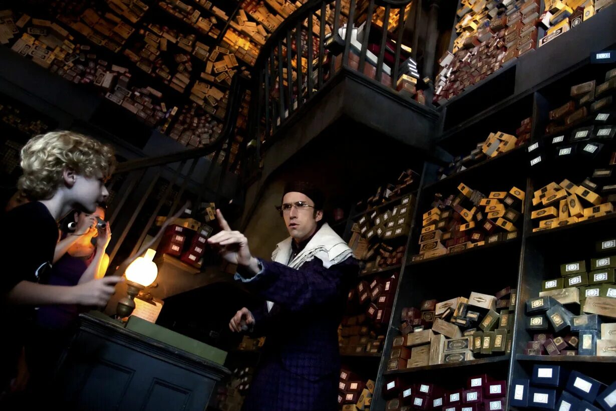 Fantastic beasts: cases. Хогсмид зонко. Лавка диковинных штучек в хогсмиде. Лавка диковинных штучек в хогсмиде. Лавка диковинных штучек в хогсмиде.