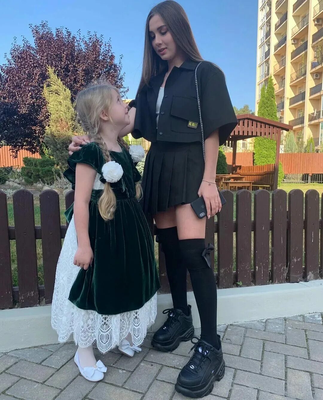 Диана коваленко леди диана. Сколько лет сестре леди дианы дани. Сколько лет сестре леди дианы дани. Леди диана влог 2021. Леди диана в детстве блоггер.