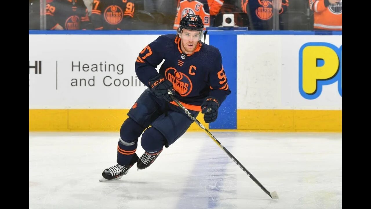 Мак девид. Коннор макдэвид эдмонтон ойлерз. коннор макдэвид 2025. connor mcdavid 2025. хоккеисты нхл коннор макдэвид.