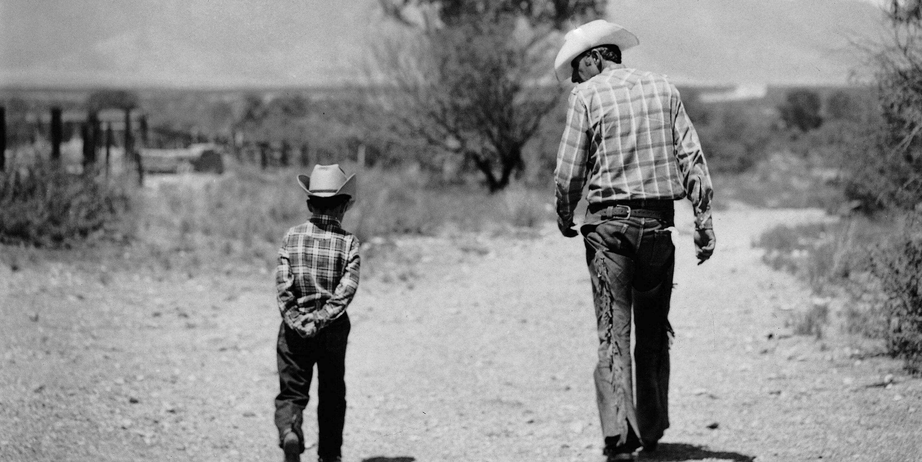 Повзрослели мальчишки в саду песня. Фото рано повзрослевший мальчик. Rancher man.
