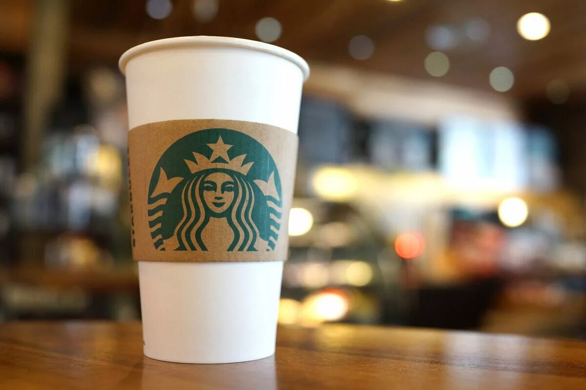 Старбакс кофе. Starbucks coffee кафе сша. старбакс тимати. каноков старбакс.