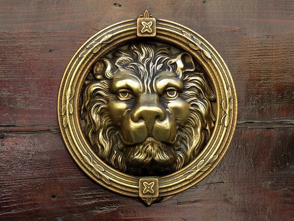Кованная голова Льва. Голова Льва на ворота. Голова Льва ковка. Морда Льва. Лев металлическая купить