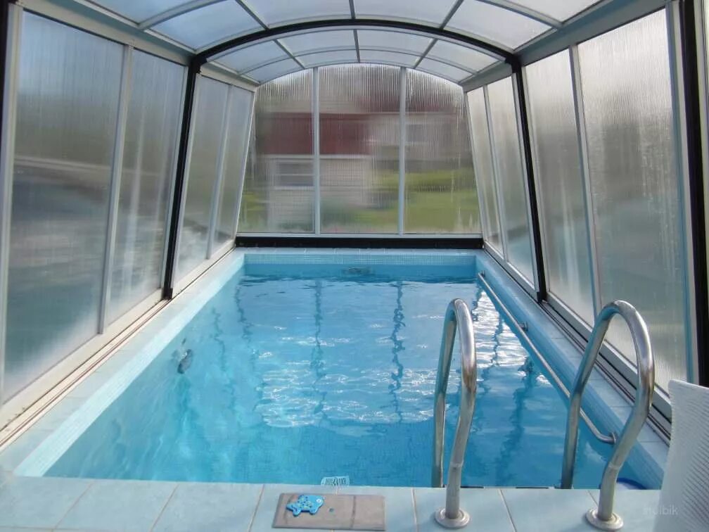 деревянный дом с бассейном. крытый бассейн с баней. банный комплекс с бассейном. пристройка к дому с бассейном.