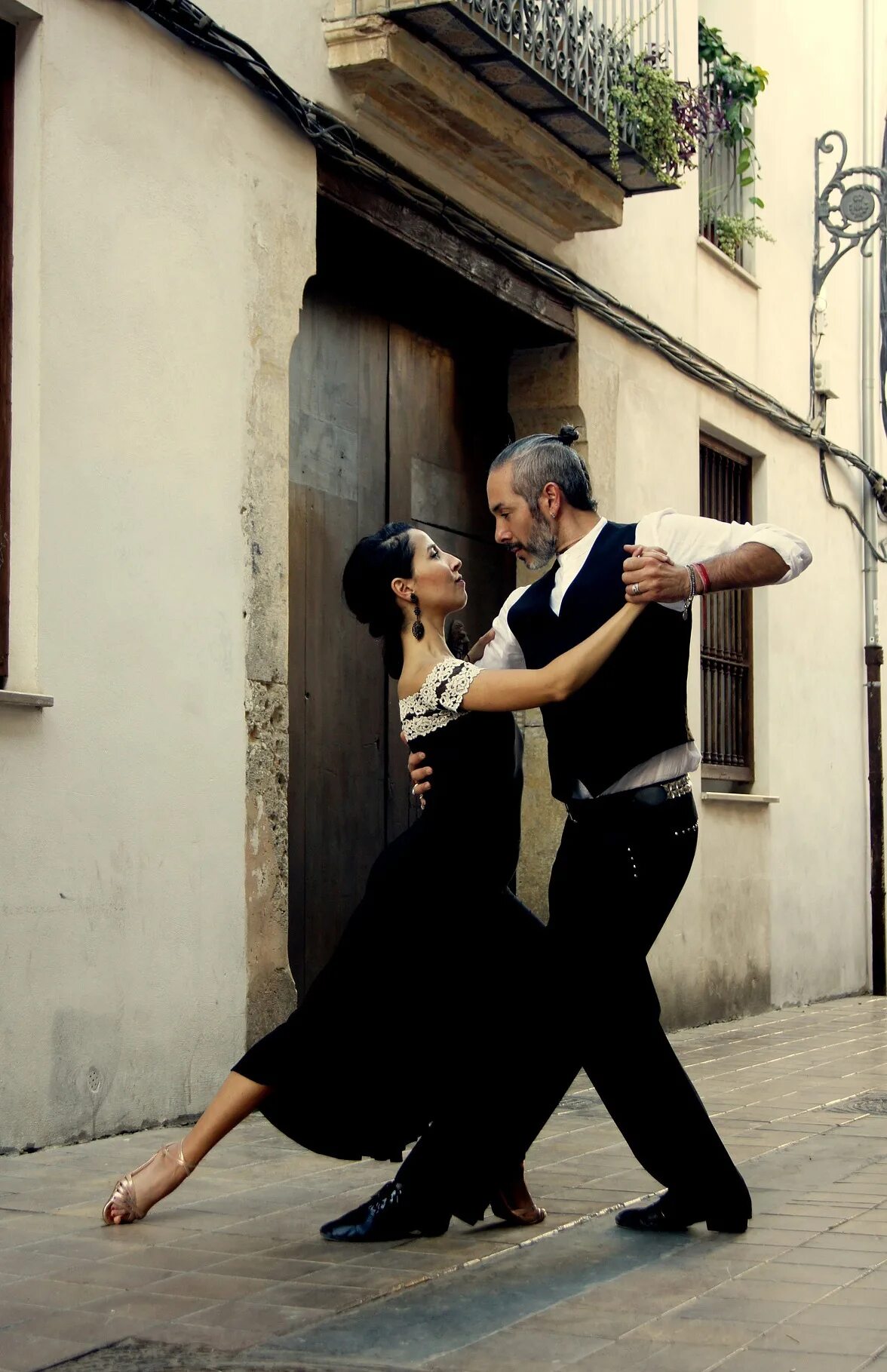 Tango desi