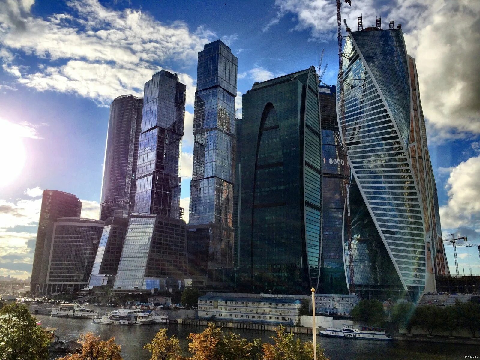 Работает ли сегодня сити. Здания Москоу Сити. Москва Москва Сити. ММДЦ «Москва-Сити» (Москва). Гелиополис Москва Сити.