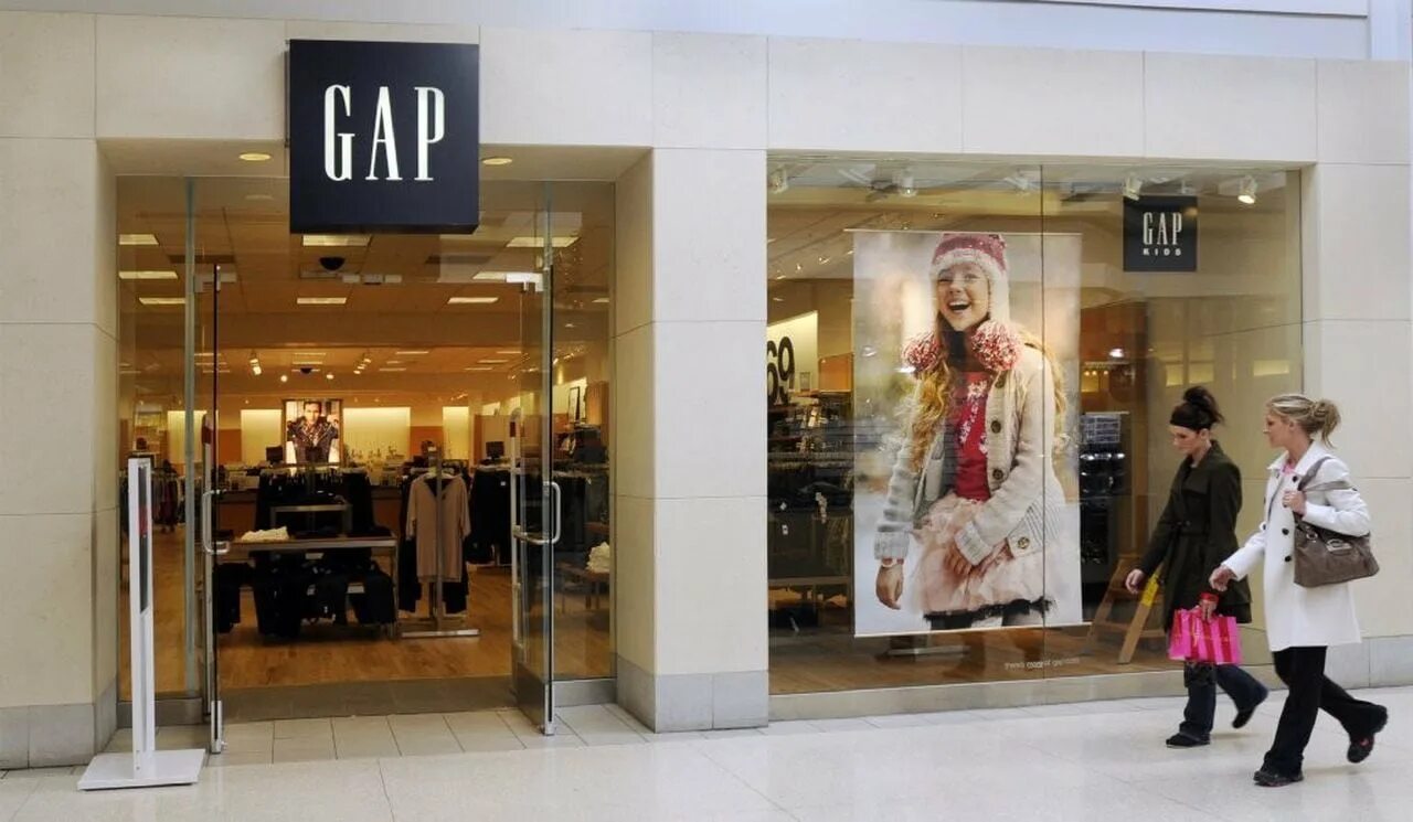 Gap компания. Gap Inc бренды. Магазин gap. Gap бренд одежды. Gap фото магазина.