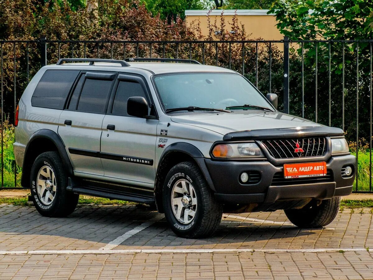 Mitsubishi джип. Мицубиси Монтеро спорт. Митсубиси Монтеро спорт 2008. Mitsubishi Montero Sport i. Мицубиси пантэра спорт.