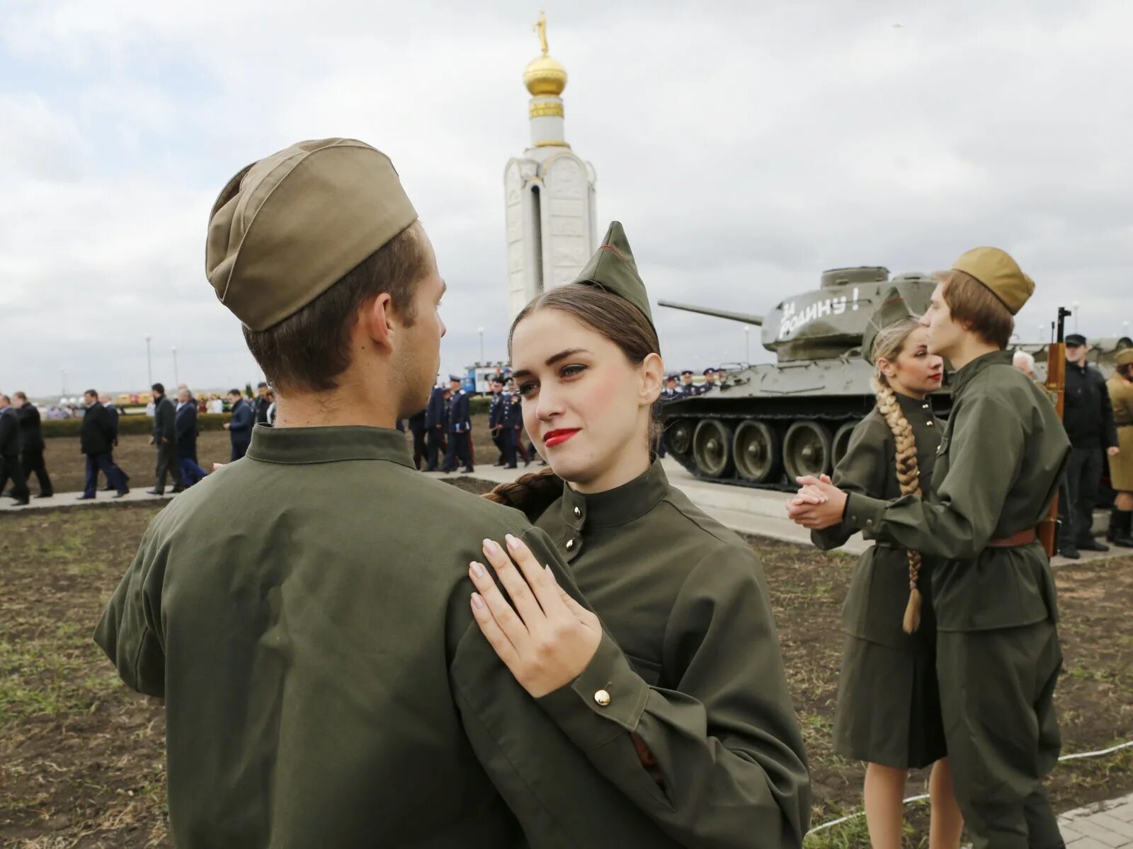 12 июля прохоровка праздник. 12 июля какой праздник в белгородской. памятник победы звонница на прохоровском поле. 12 июля какой праздник в белгородской. 12 июля какой праздник в белгородской.