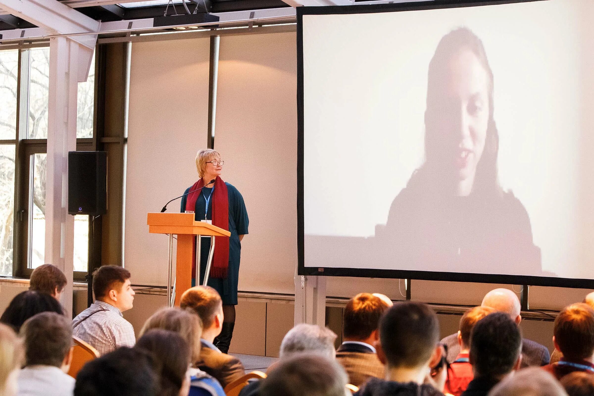 6 7 конференция. Конференция зал с людьми. Конференция программистов. 6 7 конференция. Вкс конференция автоматика.