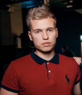 Лев левченко