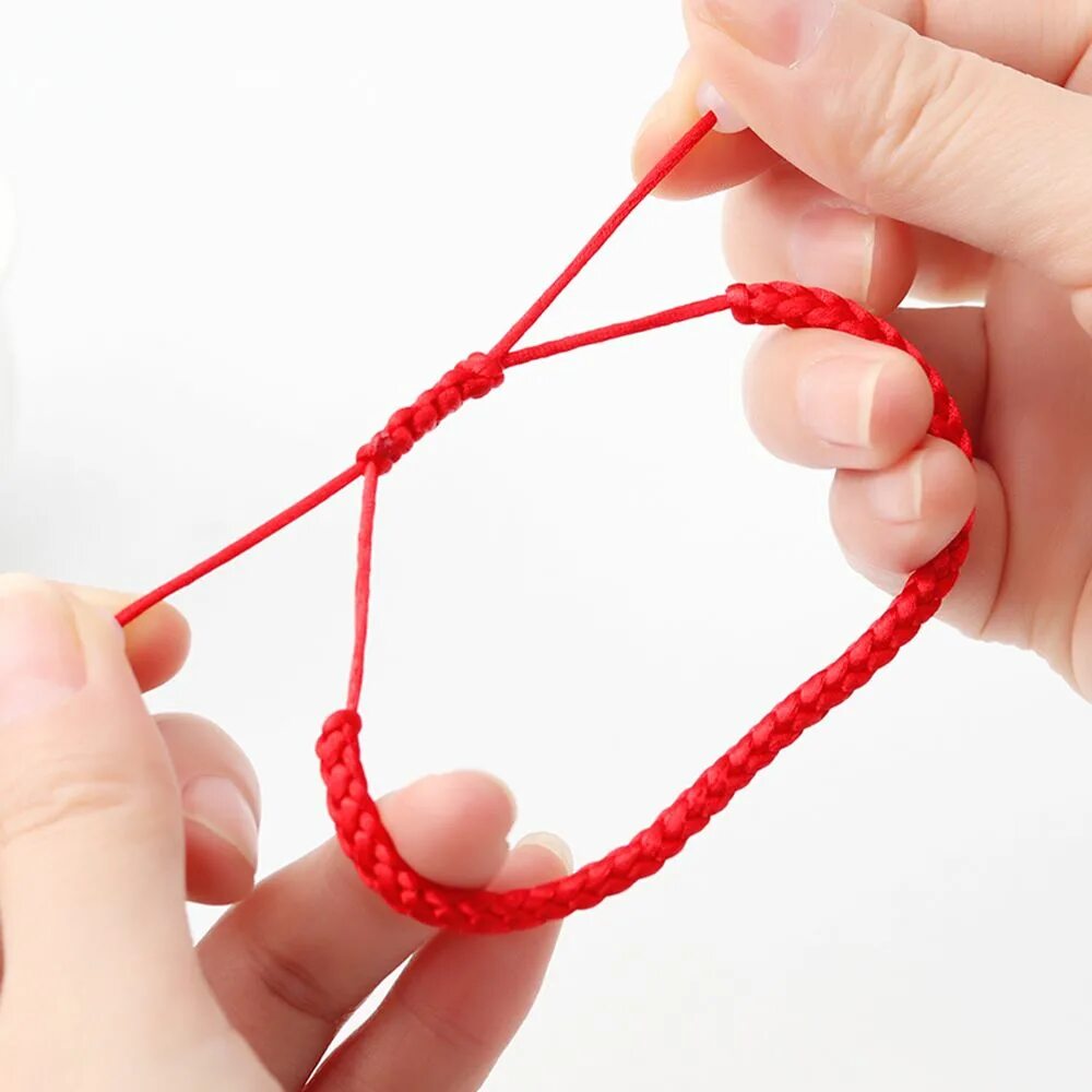 Узелок на нитке. Декорируем пенопластовые шары. Как быстро завязать нитку на елочную игрушку. Узел для елочных игрушек. Плетение браслетов из ниток.