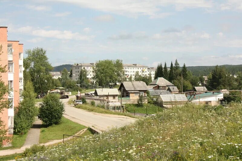 Североуральск Свердловская область. Североуральск поселки. Поселок Калья Североуральск. Город Североуральск поселок Калья. Вечерний североуральск