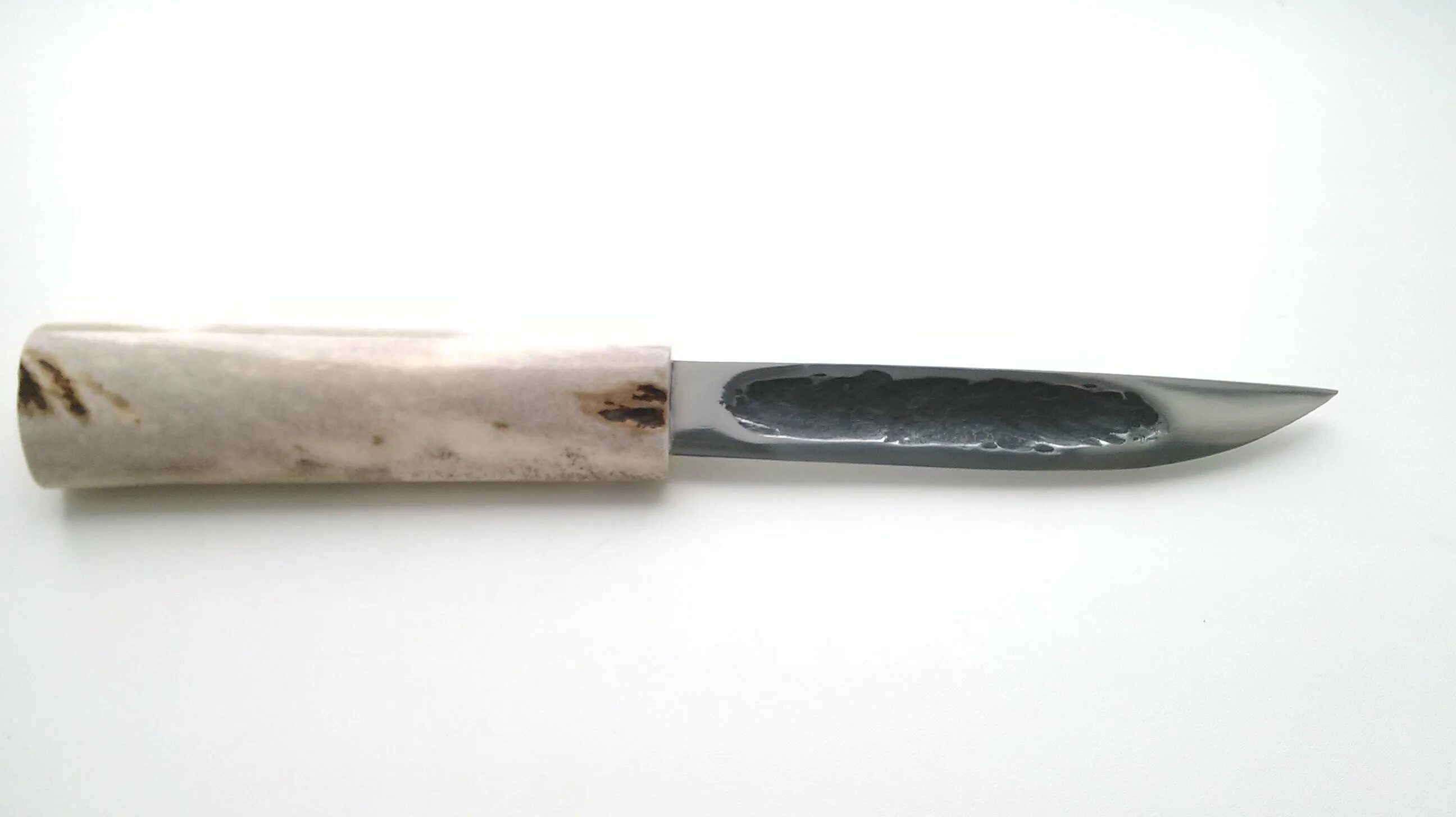 Якутский костяной нож. Якутский нож костяная рукоятка. Нож Якут кость. Якутский костяной нож древний.