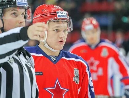Футболист хоккеист
