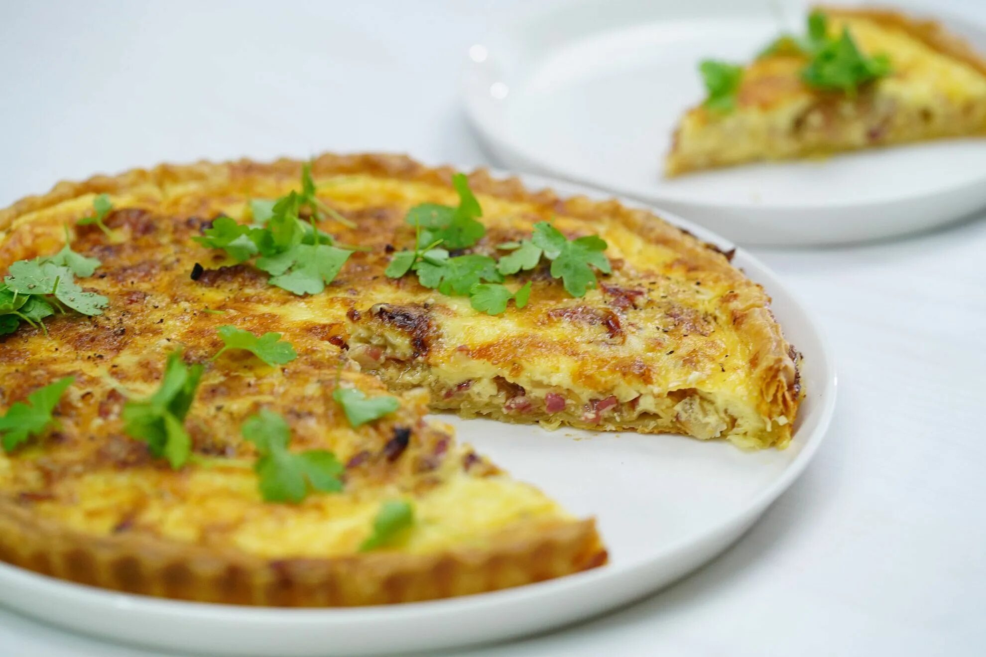 Киш рецепт теста классический. КИШ Лорен. КИШ Лорен (Quiche Lorraine). Французская кухня КИШ Лорен. КИШ Лорен классический французский пирог.