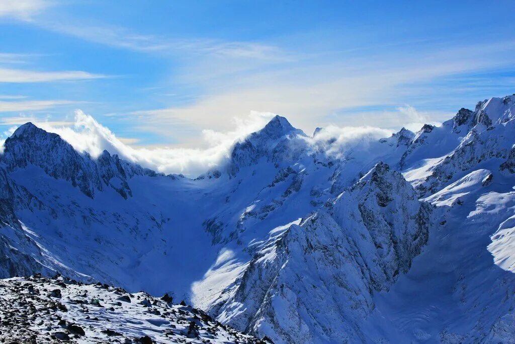 Основание горы 7. Гора семерка на Эльбрусе. Ледник семерка гора. Кавказ гора семерка. 7 На горе Чегет.