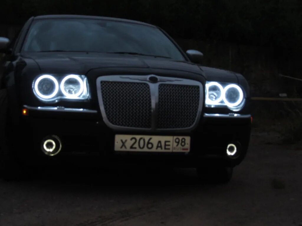 Chrysler 300c ангельские глазки. Крайслер 300с ангельские глазки. Chrysler 300c Angel Eyes. Ангельские глазки Крайслер 300м. Ангельские глазки размеры