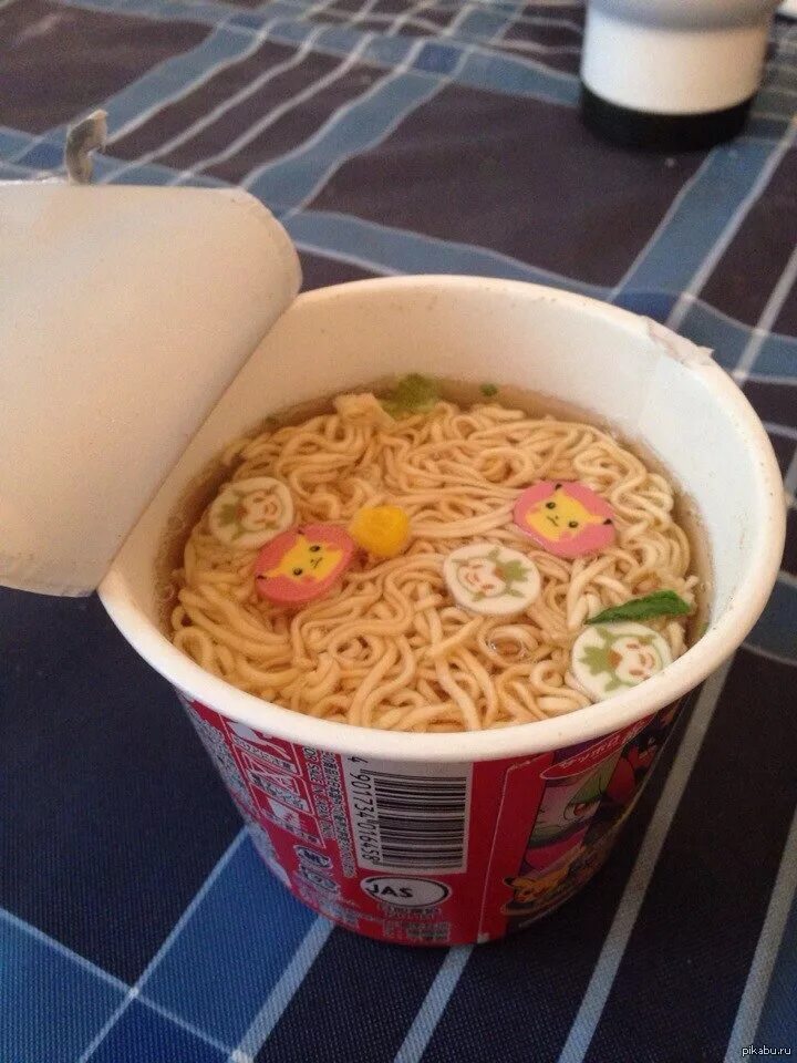 Дошик фото. Ролтон рамён. Рамен с Пикачу. Доширак Пикачу. Лапша покемон Noodles.