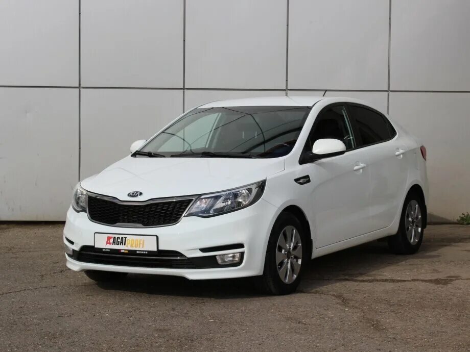 Автомобили с пробегом 2015. Kia Rio III Рестайлинг с пробегом. Киа Рио Астрахань. Киа Рио 4 Астрахань. Агат плюс Астрахань Киа Рио.