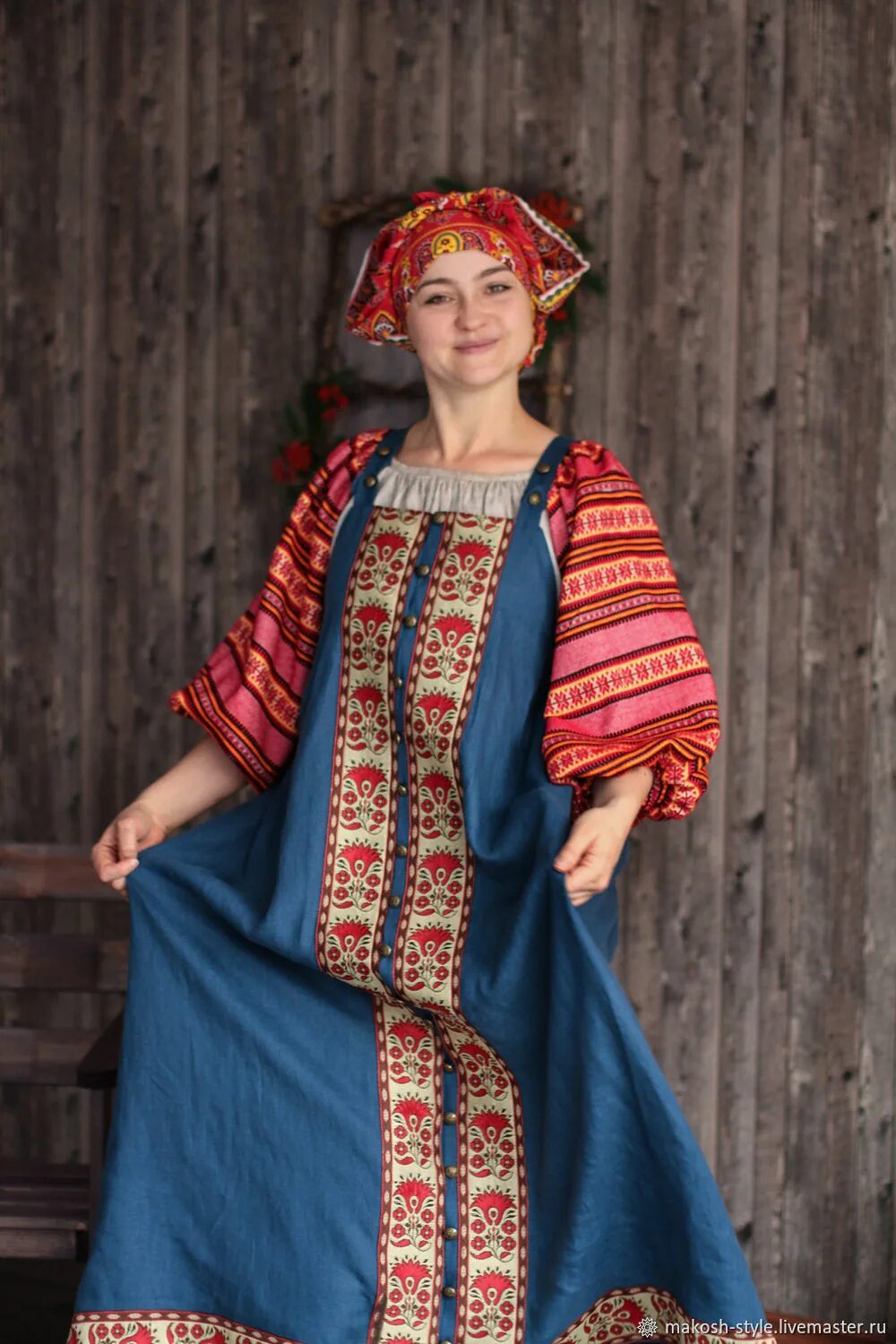 Одежда из льна в народном стиле. Льняное платье в русском народном стиле. Платье из льна в народном стиле. Народный костюм из льна.