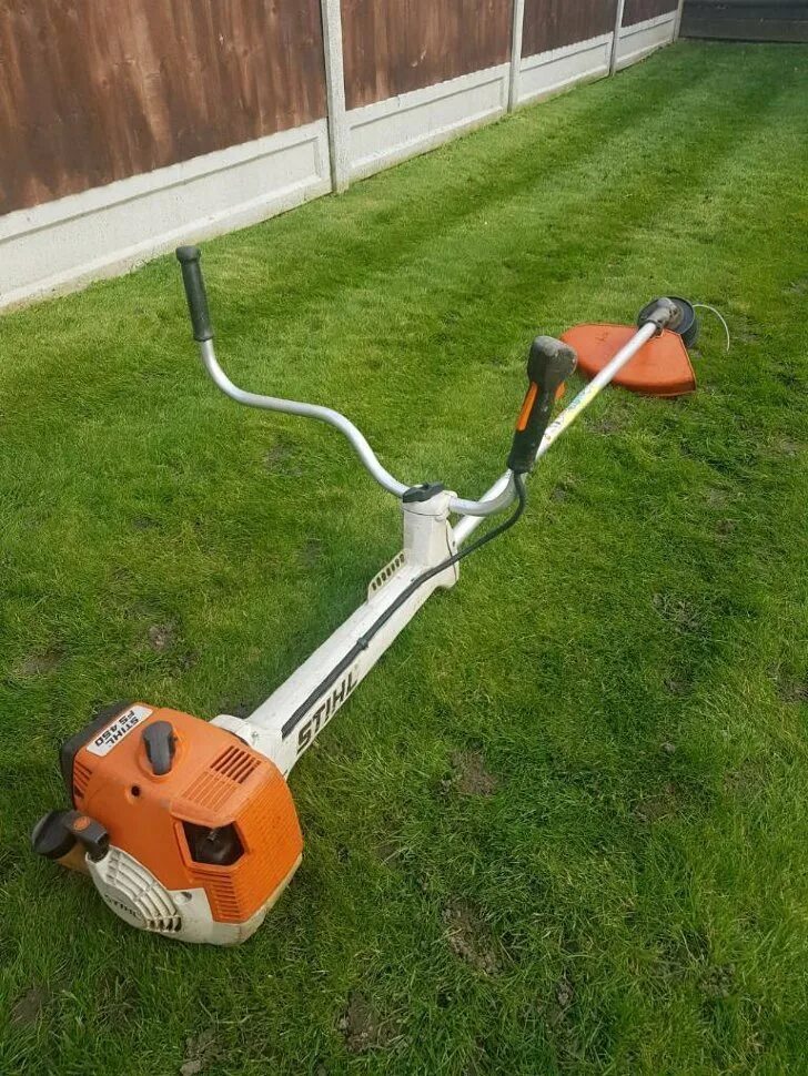 Лучшие триммеры покоса травы. Кусторез FS 450. Stihl FS 450. Кусторез штиль 450. Stihl мотокоса Stihl FS-450.