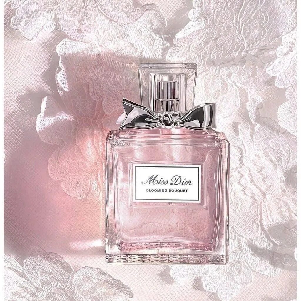 Нежная туалетная вода. Мисс диор Блуминг букет. Miss Dior Blooming Bouquet 100 ml. Christian Dior Miss Dior Blooming Bouquet 2023. Духи диор женские Мисс диор Блуминг букет.