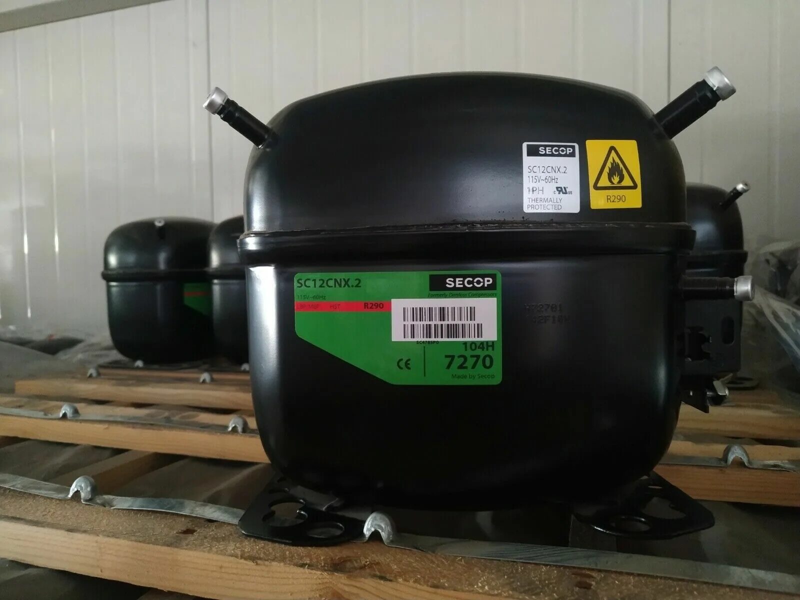 Secop sc12cl. Компрессор 404а 2523. Danfoss as230cs. 5cl 103g. Sc12cl.