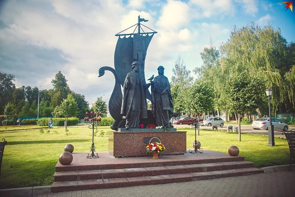 Какие достопримечательности есть в удмуртии. Памятники культуры в ижевске. ижевск памятник культуры города. монументы городе ижевске. достопримечательности кирова ижевск.