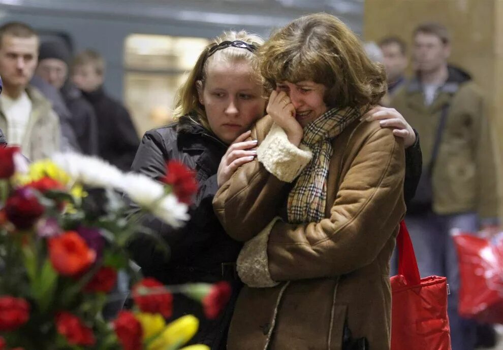 Теракт 2004 года Автозаводская. Взрыв в Московском метрополитене 2004. Метро Автозаводская взрыв 2004.