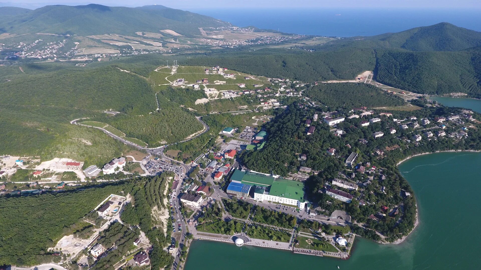 Северное поселение краснодарский край. Абрау Дюрсо поселок. Новороссийск поселок Абрау Дюрсо. Пос.Абрау-Дюрсо г.Новороссийск. Новороссийск село Абрау Дюрсо.