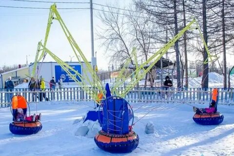 Аттракционы работают зимой
