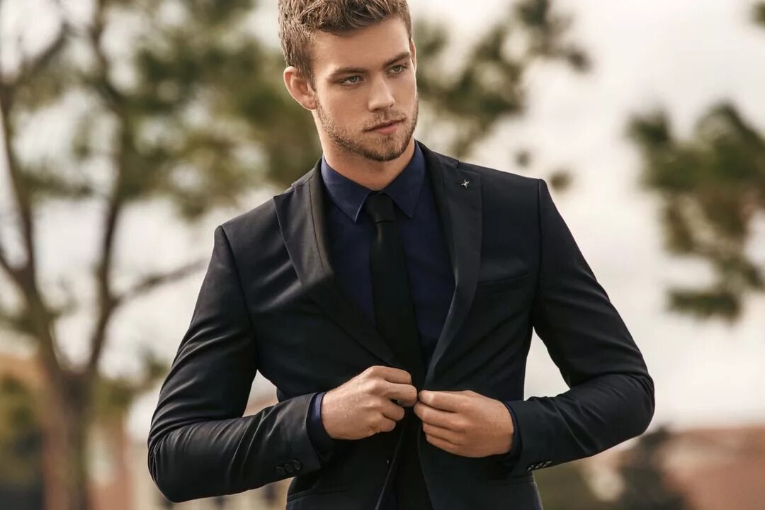 Дастин МАКНИР. Dustin Mcneer фото. Дастин МАКНИР И парни. Мужчины модели.