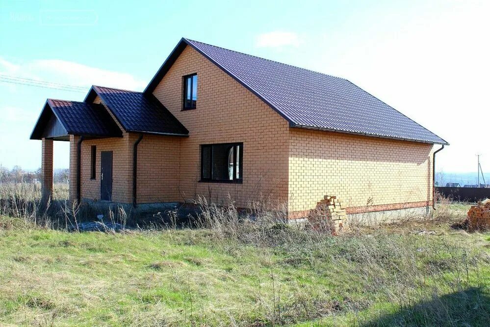 Авито старый оскол фото. Старый оскол ижс. дом старый оскол. дом недострой в старом осколе. старый оскол казацкие коттеджи.