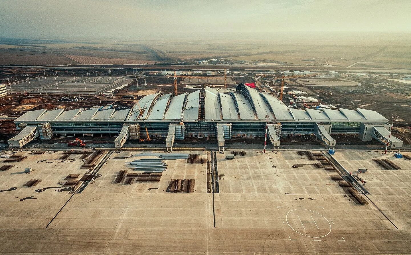 Платов на дону. Международный аэропорт ростов на дону. аэропорт ростова-на-дону платов. аэропорт платово в ростове. новый аэропорт в ростове на дону.