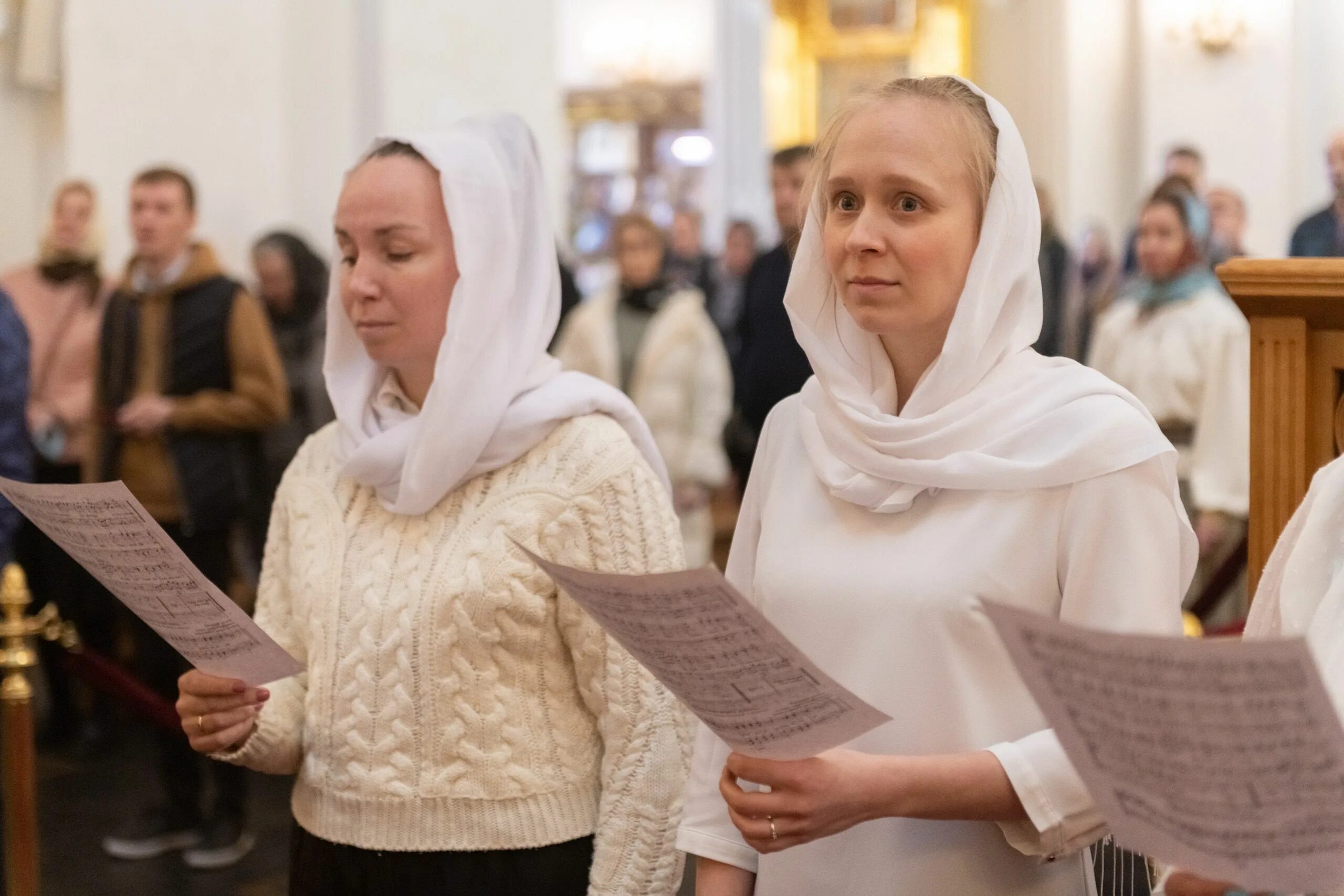 Православные мероприятия в марте. Митра это в православии. Митра православная. В Казанском Московском соборе икона воспитания.