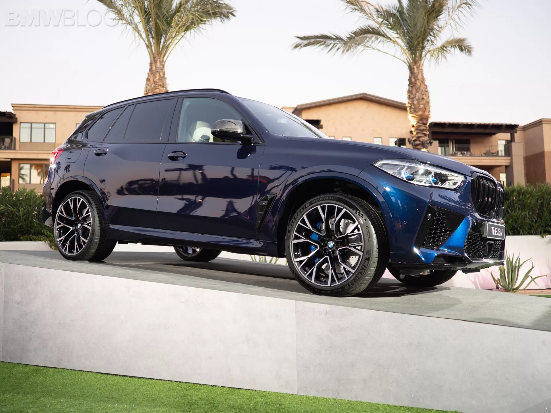 BMW x5m 2020 Tanzanite Blue. BMW x5 синий танзанит. BMW x5m 2020 Black. BMW x5m Competition 2021 танзанит.