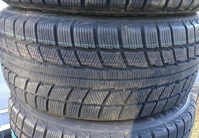 Резина 777. Триангл тр777. Triangle tr777 235/60 r18 103v. 215/65r16 (tr777) triangle. Резина 777.