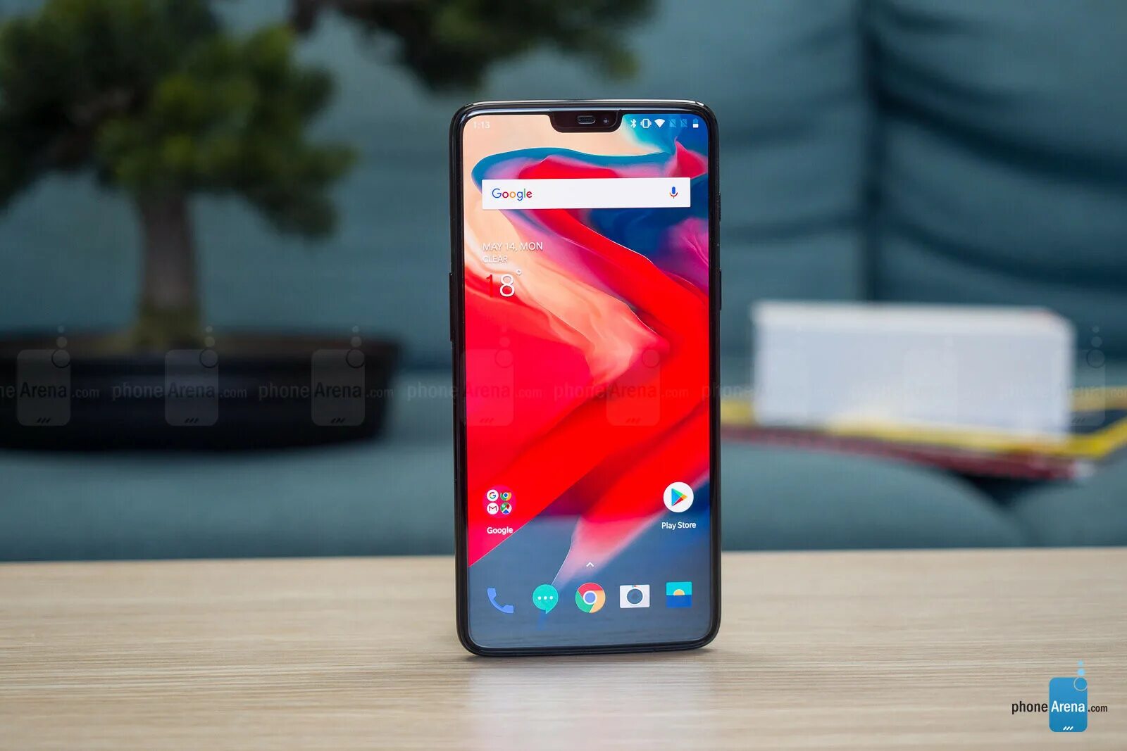 Смартфон oneplus ace обзор. ONEPLUS 6. ONEPLUS 6 Pro. ONEPLUS 6 фото. One Plus флагман.