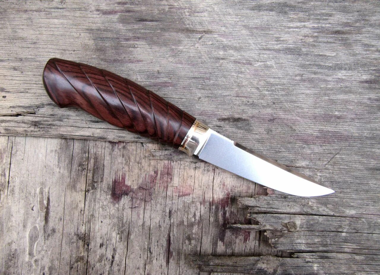 Красивые ручки для ножей. Красивые рукоятки для ножей. Нож с деревянной ручкой охотничий. Нож с деревянной рукояткой.