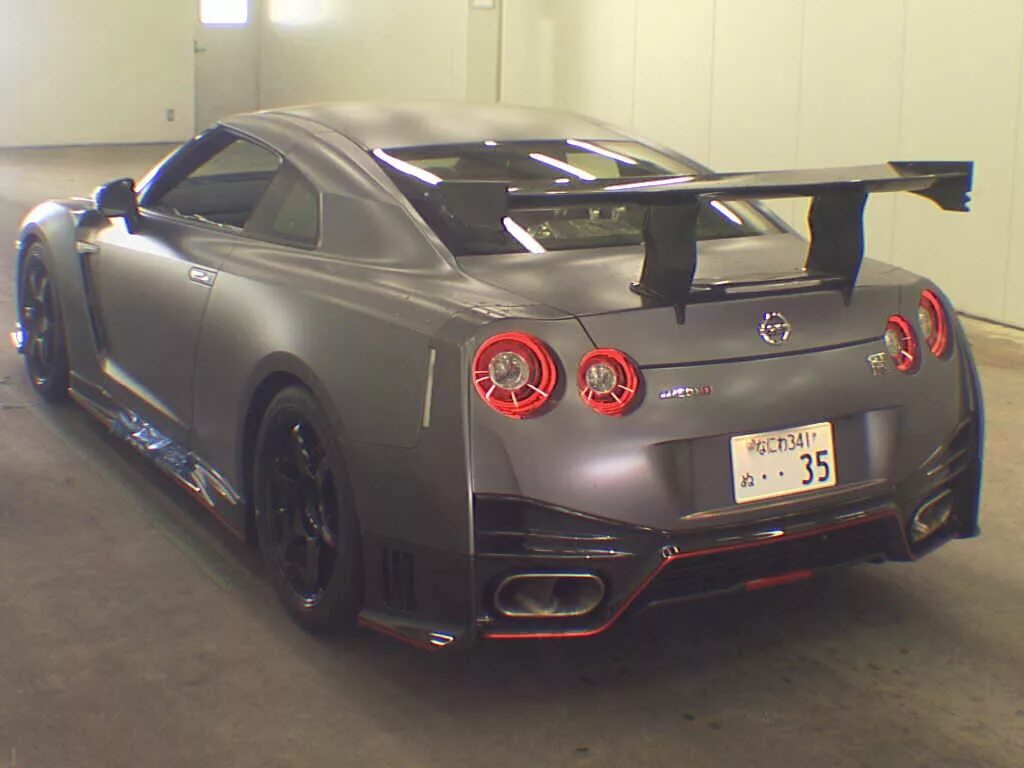 Gt r купить. Nissan GTR 35. Nissan GTR r35 2016. Nissan GTR 35 Nismo. Nissan gt-r r35.