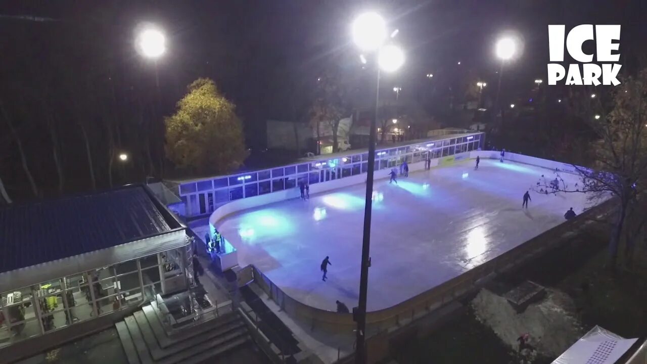Каток «ледовое царство» в лианозовском парке. Каток парк юность калининград. Каток калининград парк. Каток калининград парк. Айс парк калининград каток.