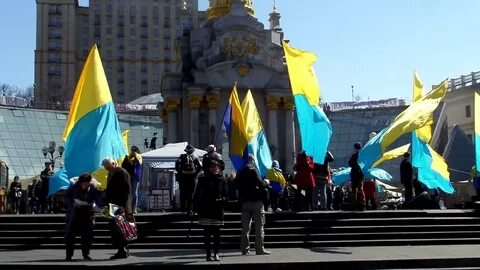 Жовто блакитный
