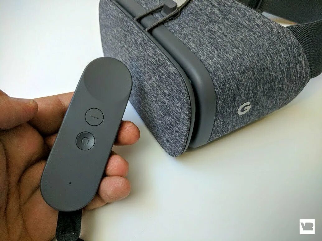 Daydream контроллер. Daydream VR Controller. Google Daydream Controller. VR Controller Emulator disconnected Daydream.