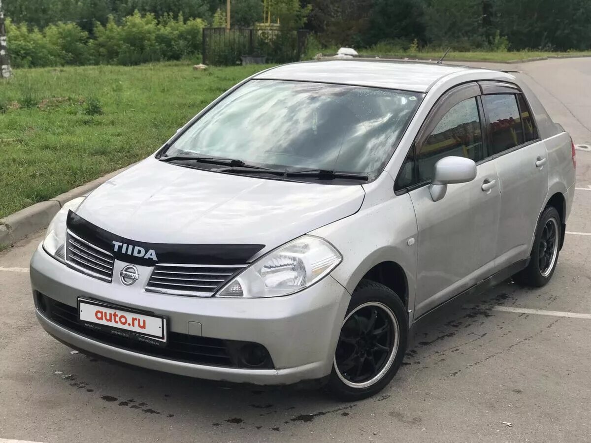 ниссан тиида 2005 г седан. Nissan tiida 2005. ниссан тиида красный 2005. ниссан тиида 2005. ниссан тиида 2005.