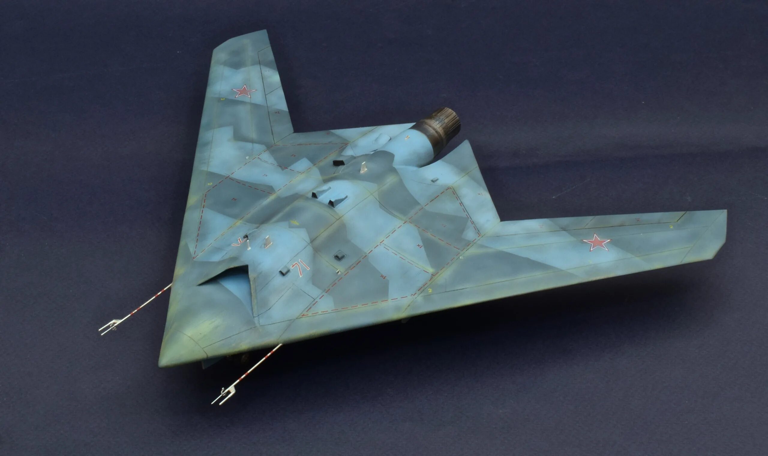Fixed models 1. Бпла охотник арма моделс. am7233 бпла охотник arma models, 1/72. стелс-беспилотник «охотник». бпла охотник с-70.
