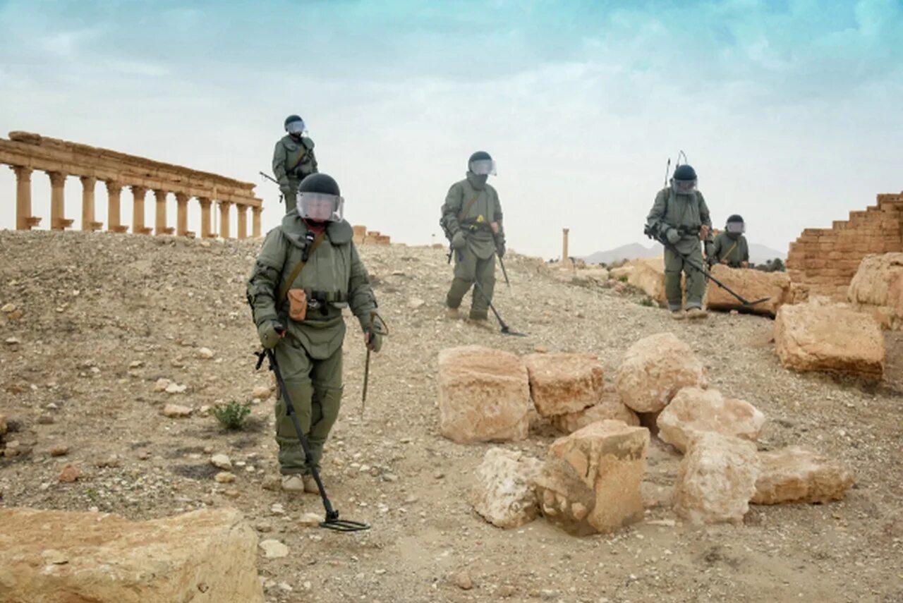 Саперы в сирии. Российские саперы в сирии. Саперы рф в сирии. Саперы вс рф в сирии. Пальмира алеппо.