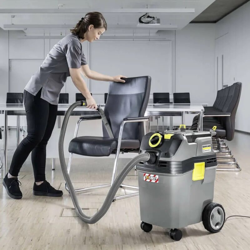 Оборудование для клининговых компаний. Модельный ряд nilfisk. Техника для клининга. Ipc gansow ct 15 c 35r. Уборочная машина ipc ct15b35.