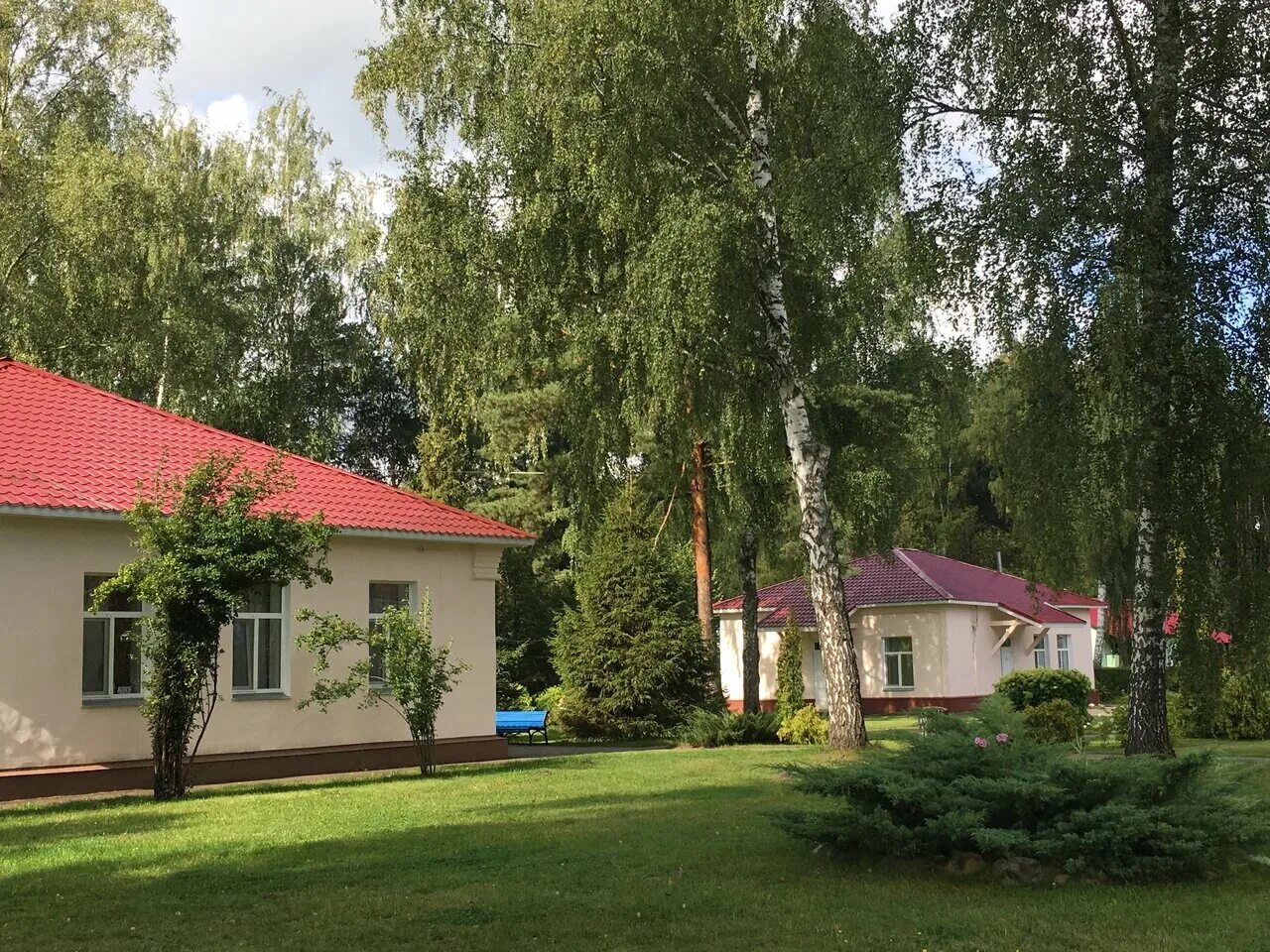 Искраград. Искраград детский лагерь подмосковье. Искраград лагерь раменский район. Искраград лагерь фото. Лагерь детский ленинские искры.